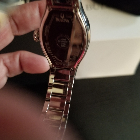 Bulova woman watch - Picture 7 of 13